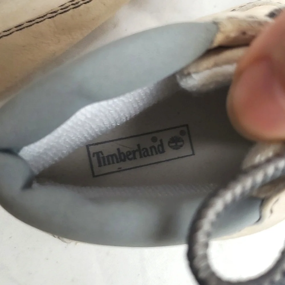 Timberland Genuine Leather Crib Shoes‎